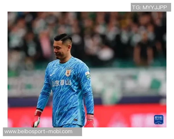 山东泰山官方海报祝福王大雷37岁生日快乐展现球队温情与团结