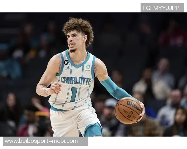 黄蜂主帅强调三球培养赢球习惯期待其防守传球激励全队表现 黄蜂主帅强调三球培养赢球习惯期待其防守传球激励全队表现